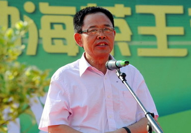 昆明七彩云南实业股份有限公司董事长任怀灿