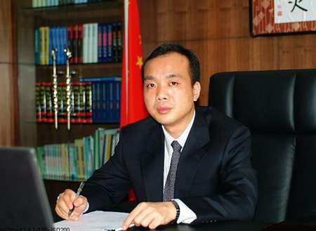 湖北福星科技股份有限公司董事长谭少群